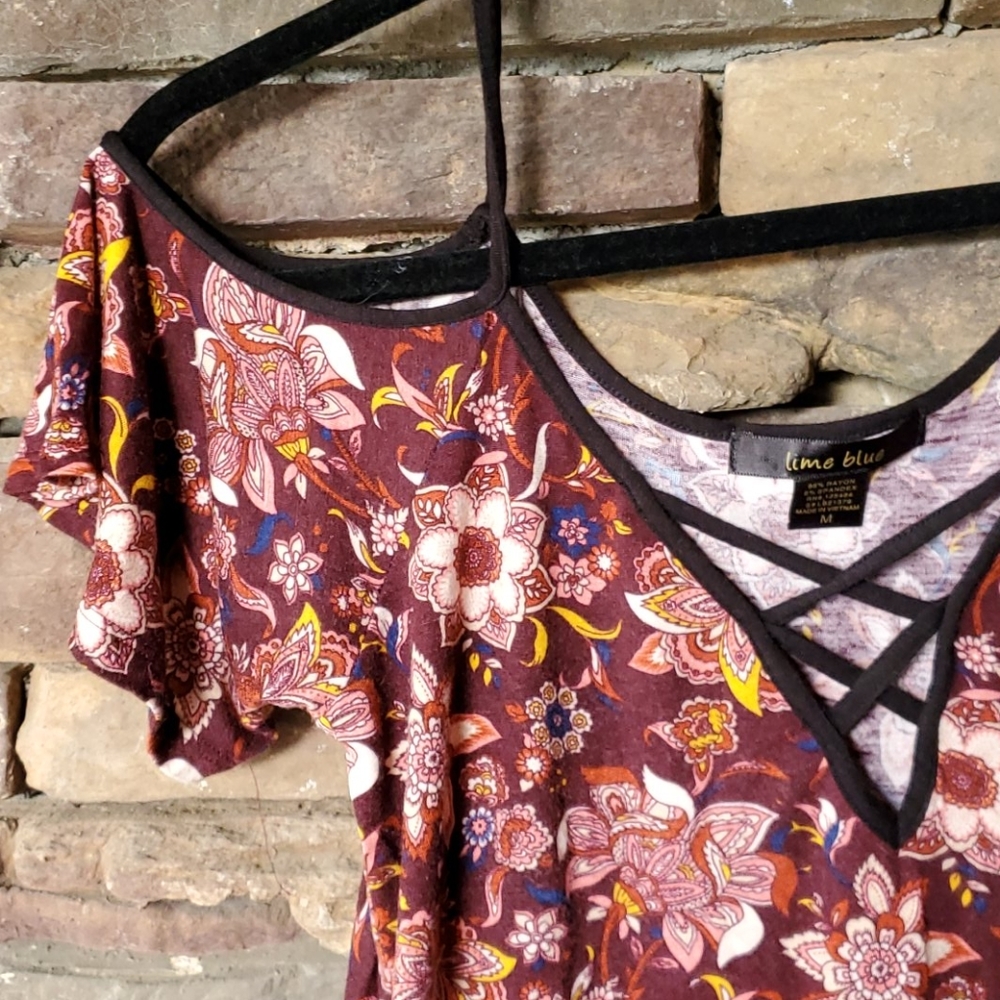 Cold Shoulder Top - Picture 2 of 2